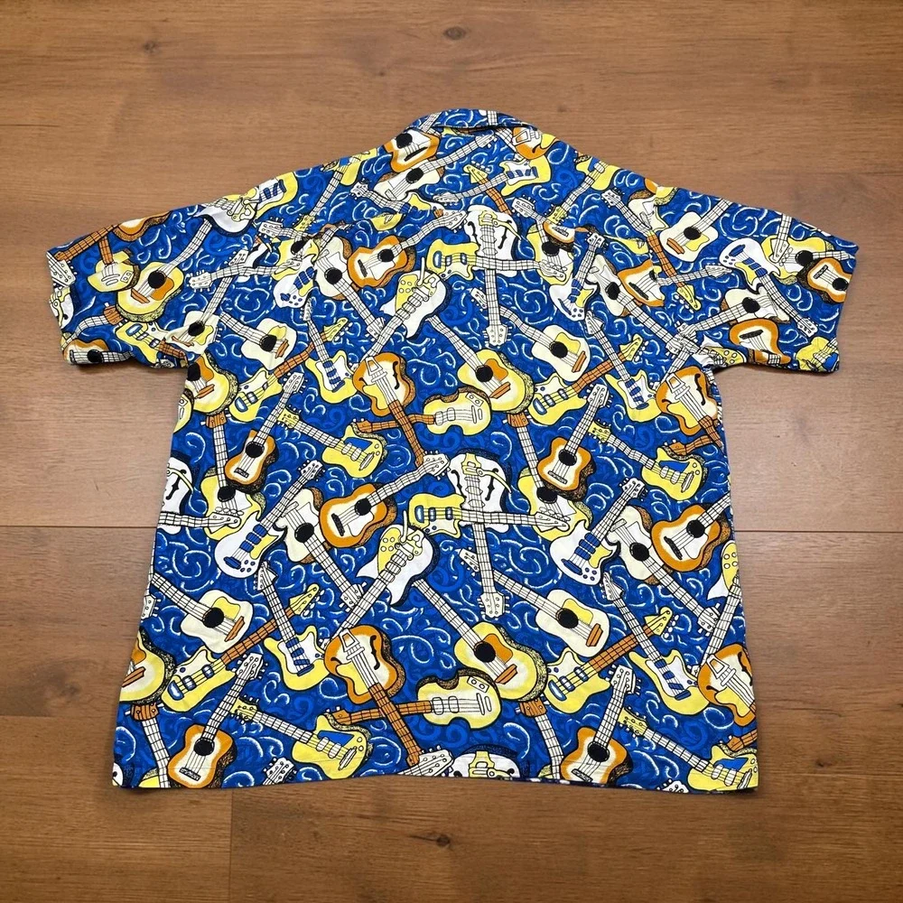 Vintage Mambo Loud Shirt Mens XL Blue Guitar Print Short‎ Sleeve Camp Shirt